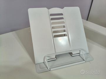 Supporto per libri da scrivania regolabile