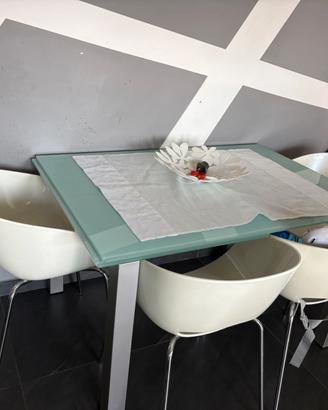 Tavolo Calligaris e 4 sedie