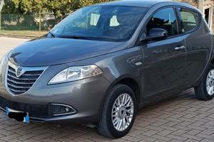 Lancia Ypsilon Ecochic a Metano