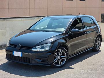Volkswagen Golf 1.5 TSI ACT 5p. Sport R line