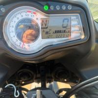 Susuki v-strom 650