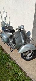 Vespa 150 Sprint conservata da passaggio 