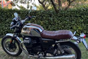 Moto Guzzi V7 III 50° anniversario Limited Edition