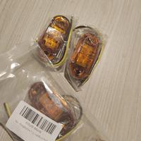 Sacchetto con quattro frecce laterali per auto