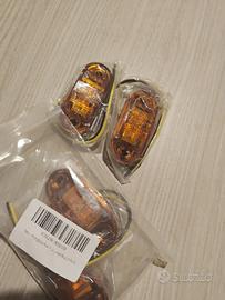 Sacchetto con quattro frecce laterali per auto