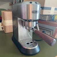 Macchina per caffè e cappuccino de longhi