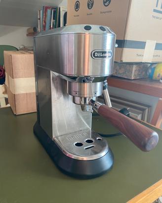 Macchina per caffè e cappuccino de longhi