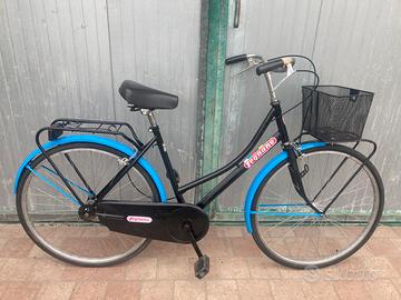 Donna Legnano nera/azzurra