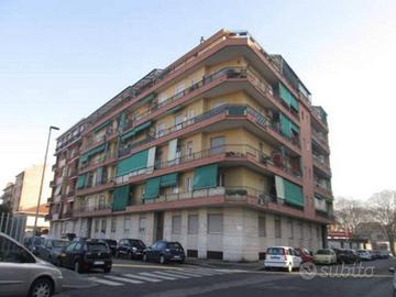 Immobile in asta di 82 m² con 3 locali e box auto 
