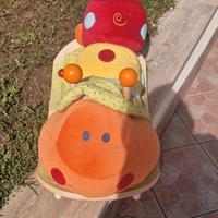 Bruco a dondolo in legno e morbida seduta