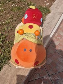 Bruco a dondolo in legno e morbida seduta