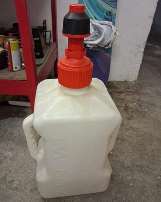 Tanica benzina
