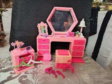 mobile Vanity Barbie vintage 