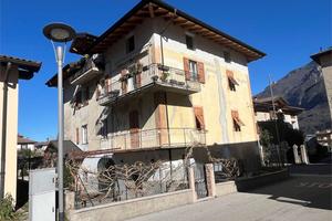 Spazioso appartamento con balcone