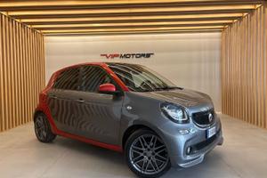 SMART FORFOUR 1.0 ALLESTIM BRABUS PELLE FULL UNICO