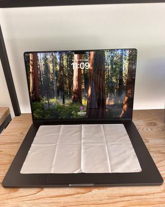 MacBook Pro 16″ M3 Pro ram 36Gb 1Tb, Ex Nuovo
