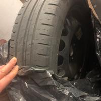 Cerchi 15” con gomme per Toyota Aygo