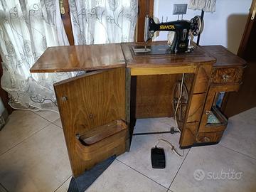 Macchina da Cucire Vintage SIMCA F110 con Mobile