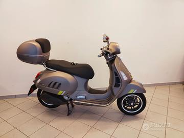 Piaggio Vespa 300 GTS hpe Super tech solo 1931 km