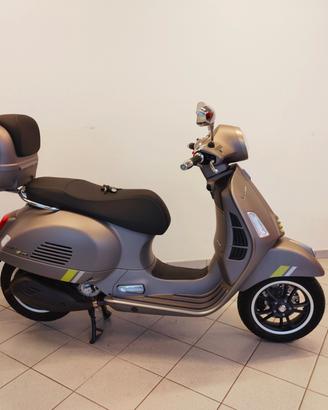 Piaggio Vespa 300 GTS hpe Super tech solo 1931 km