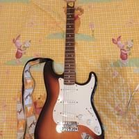 FENDER STRATOCASTER SQUIER