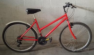 BICICLETTA ROSSA