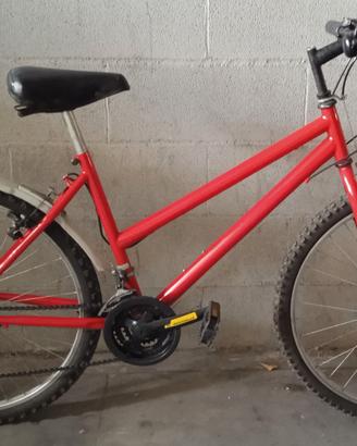 BICICLETTA ROSSA