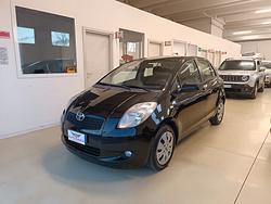 Toyota Yaris 1.3 5 porte Luna