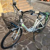 Bicicletta elettrica donna Atala