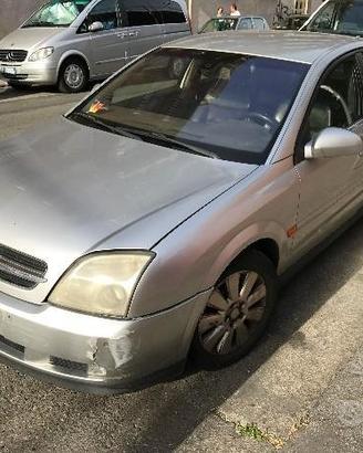 Ricambi Opel Vectra 2.2 DTI 2004