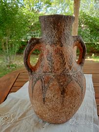 anfora antica in terracotta