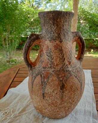 anfora antica in terracotta