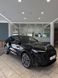 Audi Q5 SPB 40 TDI quattro S tronic Identity Black
