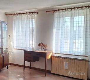 Bastoni per tende in legno, tinta ciliegio