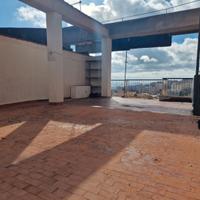 Appartamento con terrazzo in via Gorizia