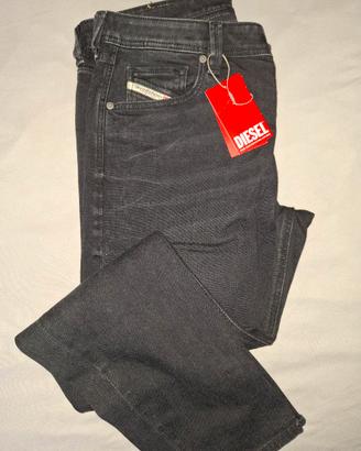 Jeans Diesel, nuovi con etichette