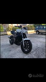 YAMAHA XJ6
