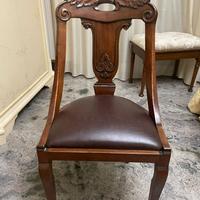 Scrivania classica in legno con sedia - vintage