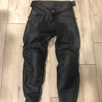 Pantaloni moto