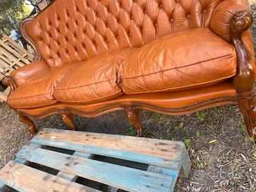 divano e poltrone vintage barocco