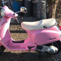 Vespa lx 125 pink special edition
