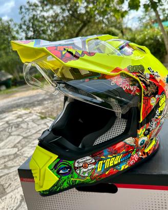 Casco integrale enduro con visiera o’neal M