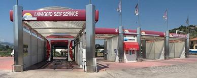 Autolavaggio self service
