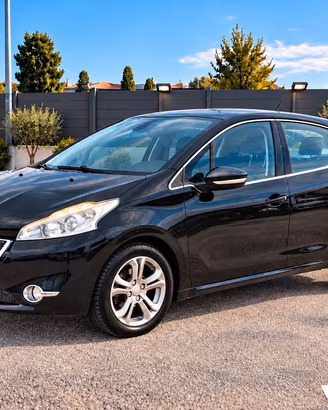 PEUGEOT 208 2012  1.4 e-HDI ALLUR NEOPATENTATI €5
