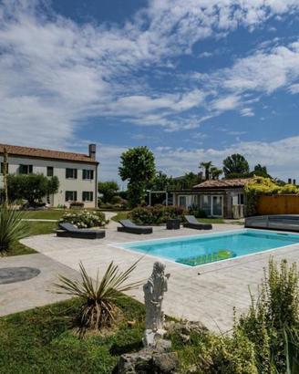 Immobile in asta di 300 m² con 5 locali e box auto