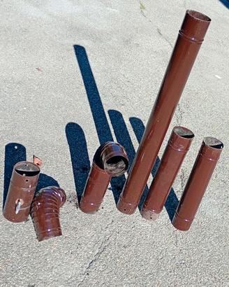 Tubi per stufa marroni