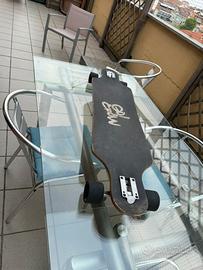 Longboard da cruising – leggero e maneggevole