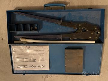 pressatrice per tubi klauke