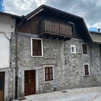 Accogliente casa di montagna con arredi