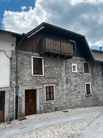 Accogliente casa di montagna con arredi